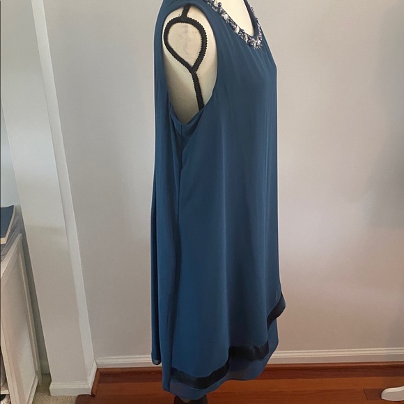 SLNY size 14 teal sleeveless dress with sheer overlay - Picture 7 of 9
